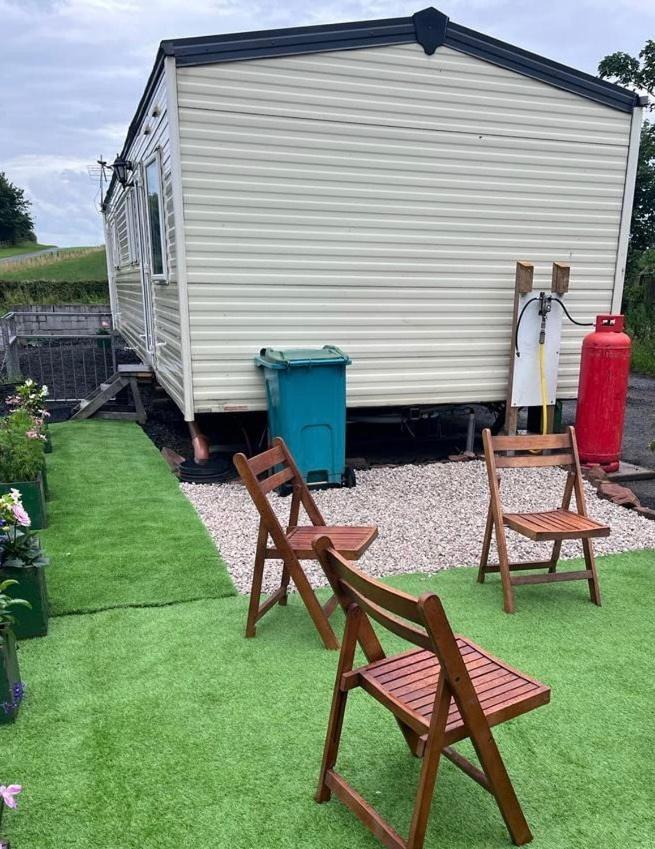 4-bedroom Cosalt Caravan In Uddingston, Glasgow Uddingston