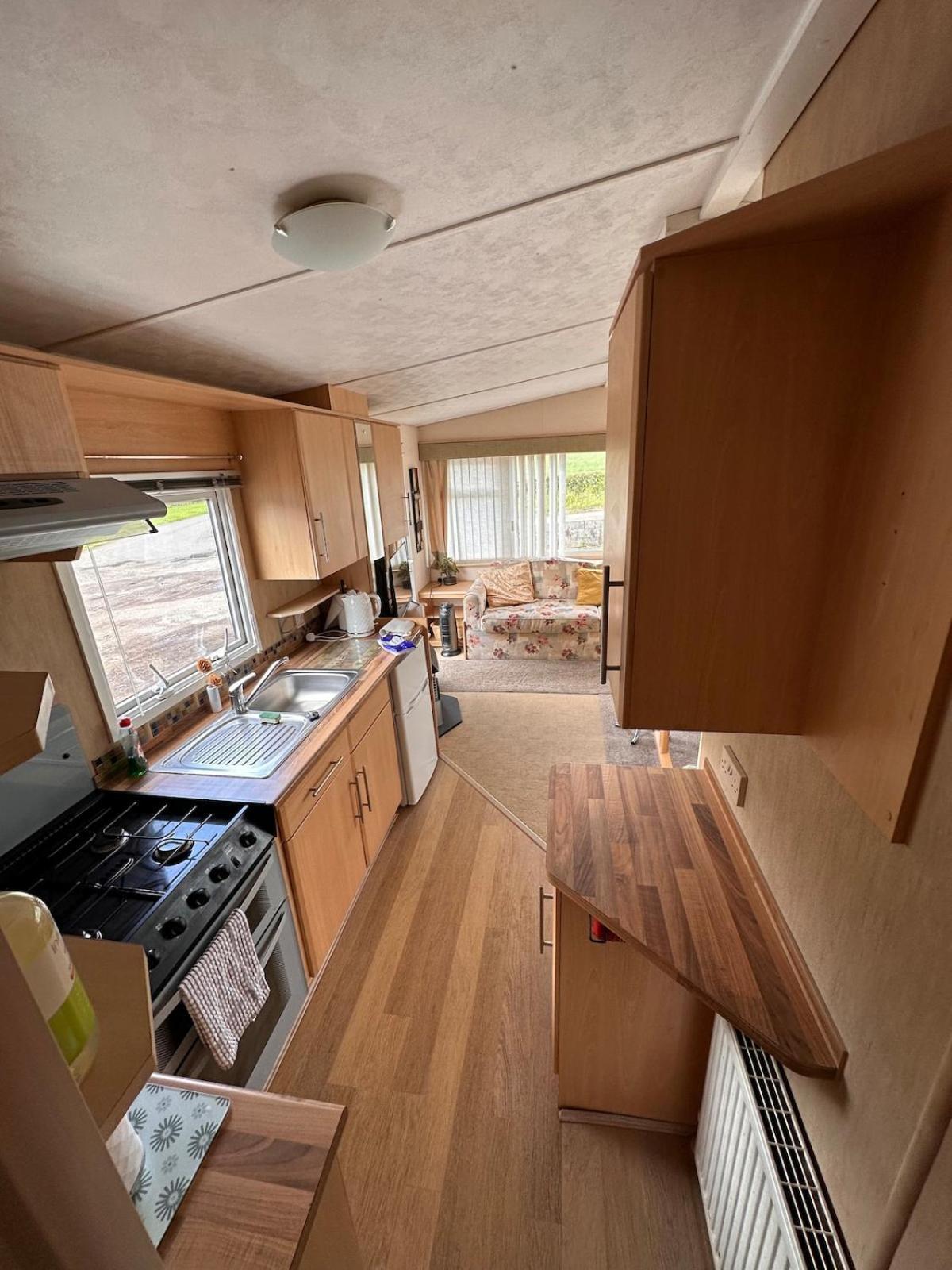 4-bedroom Cosalt Caravan In Uddingston, Glasgow Apartment *